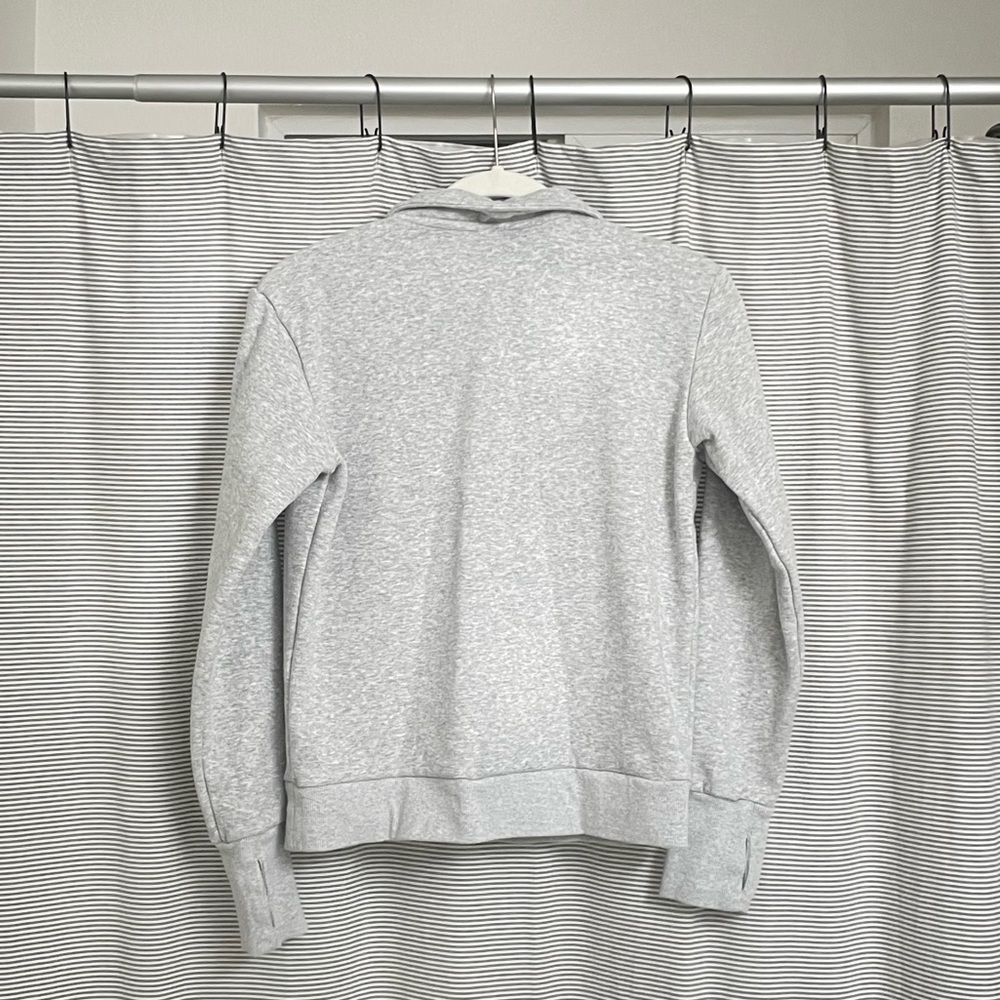 Women’s Sweater - Small